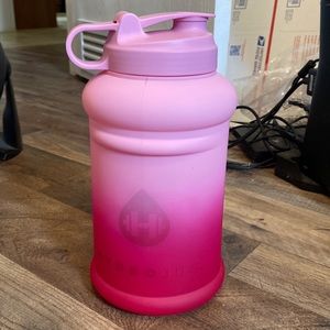 HydroJug Half Gallon/64 oz. Matte Pink Ombré